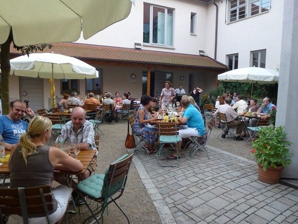 In unserem Biergarten